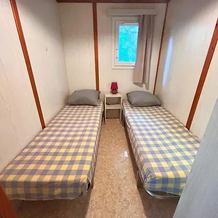 Les De Mezouilhac, Le Cerisier Tatil Evi
